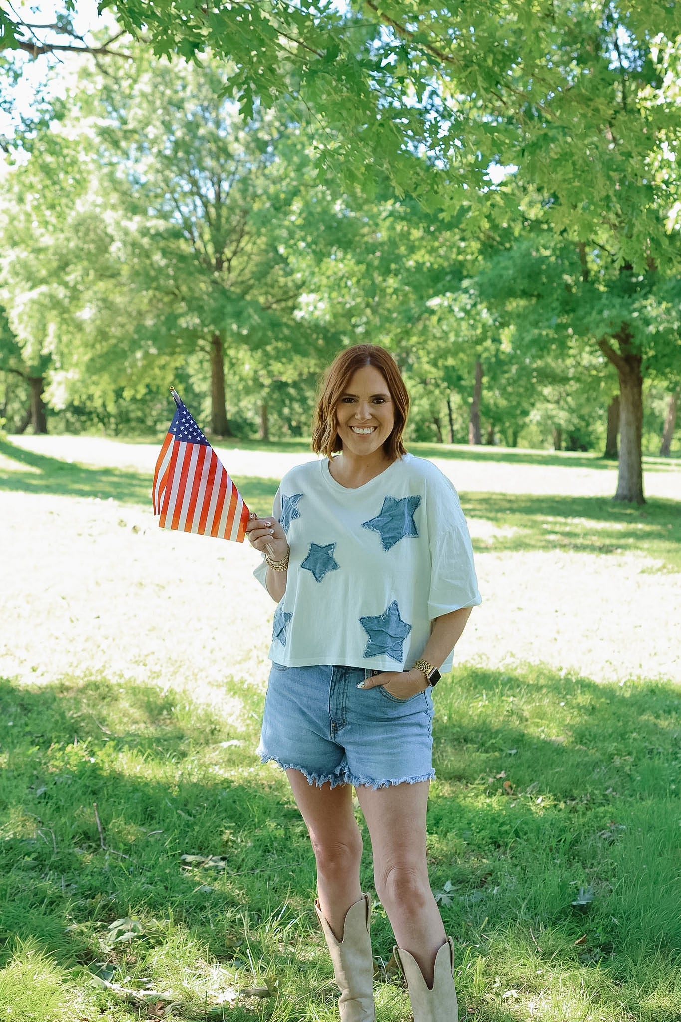 Stars Cropped Tee - White