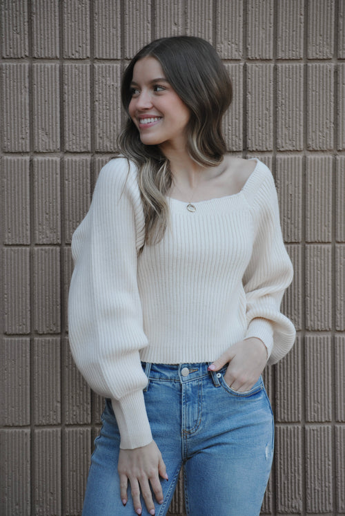 Bren Cropped Sweater- Beige