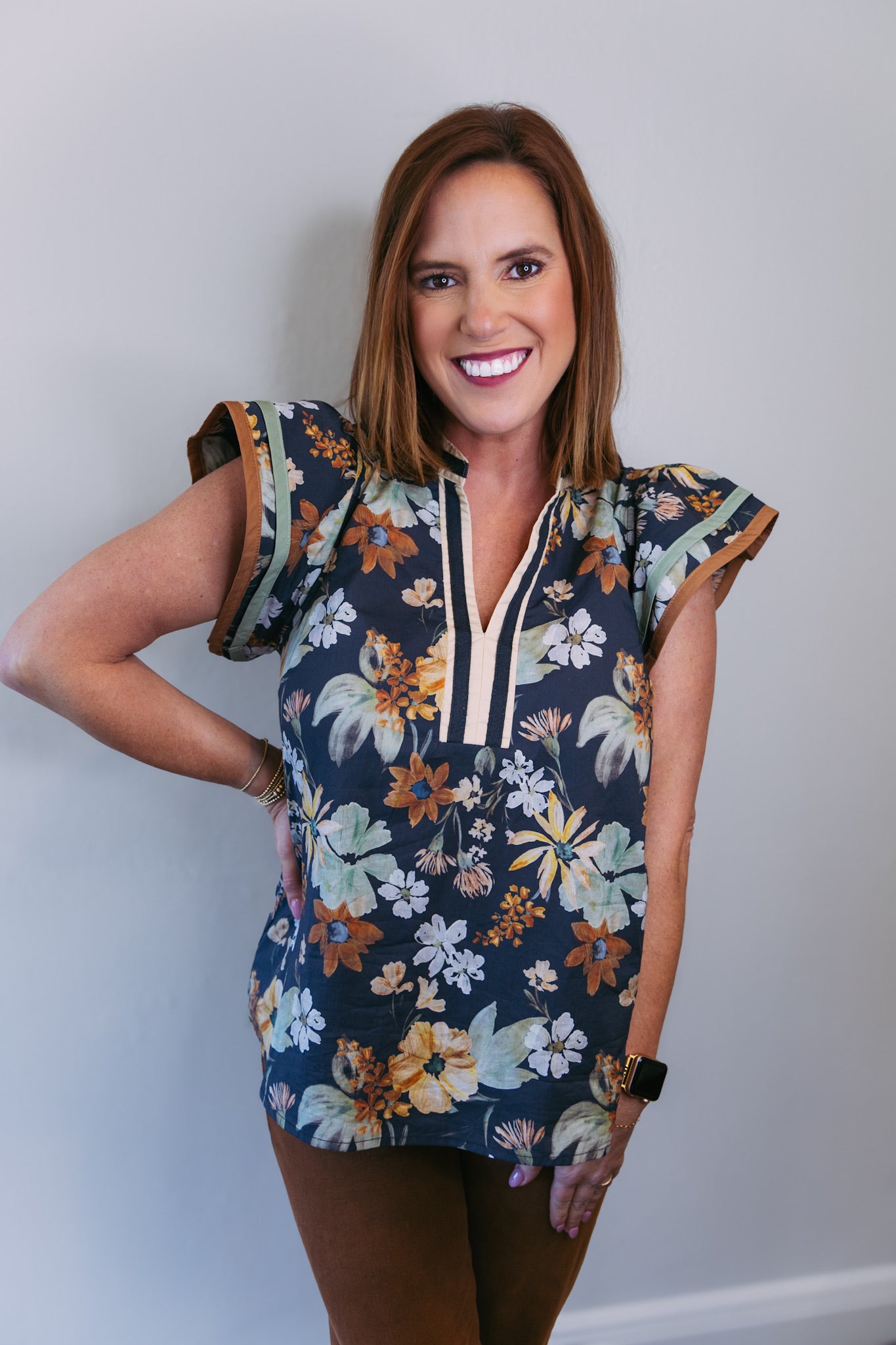 Chrisley Floral Top - Charcoal