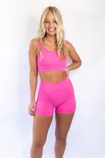 Malibu Seamless Biker Shorts - Hot Pink