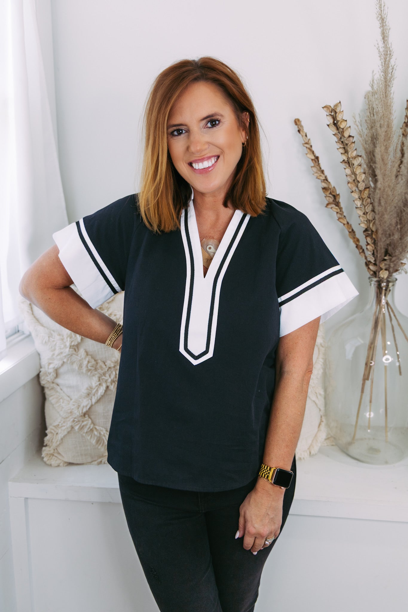 Ellen V-Neck Top - Black