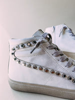 Roxie Sneakers- Metallic White