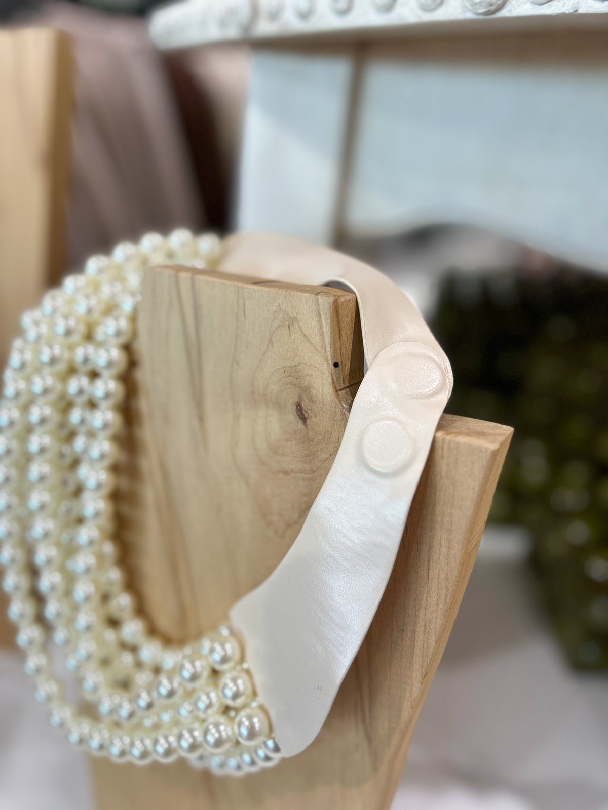 Layered Pearl Magnetic Necklace