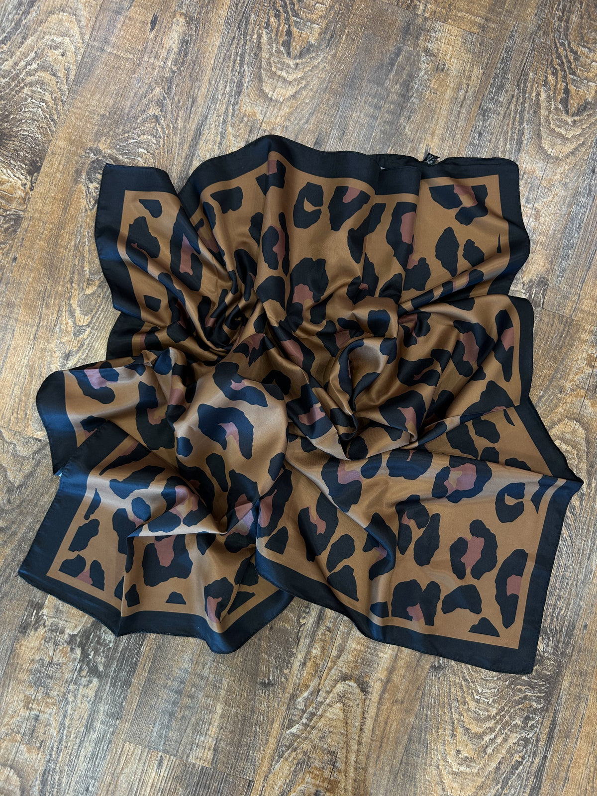 Large Leopard Scarf