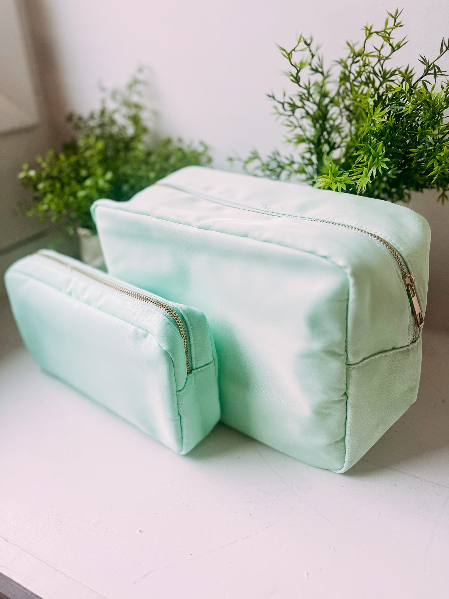 Lauren Large Cosmetic Bag- Mint