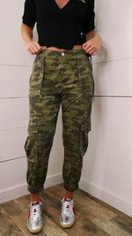 [Dear John] Sandy Super High Rise Ankle Trouser Pant - Hunter Camo