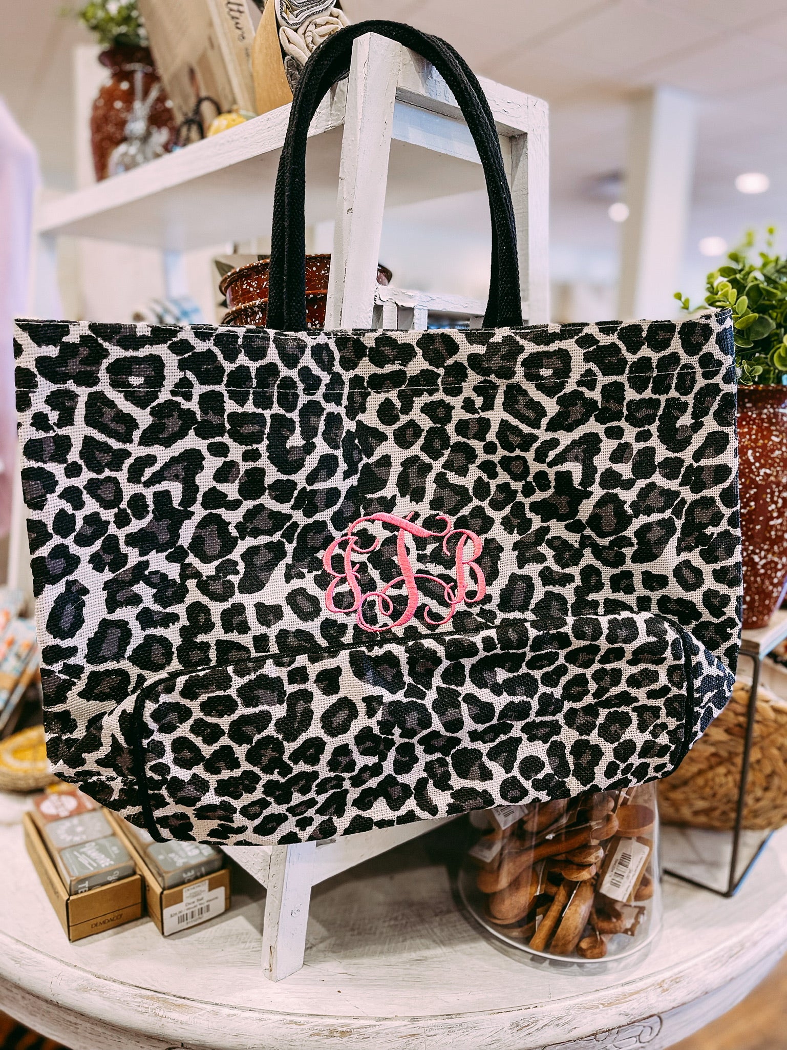 Mia Jute Tote Bag in Leopard- Black