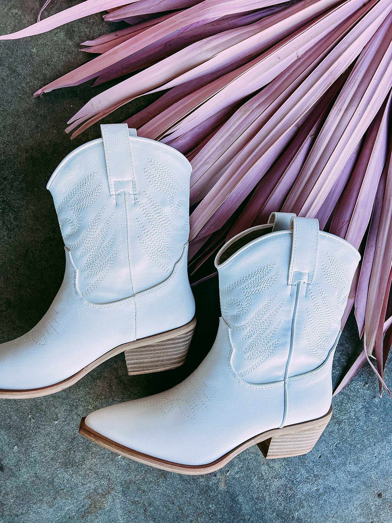 Zahara Boots- White